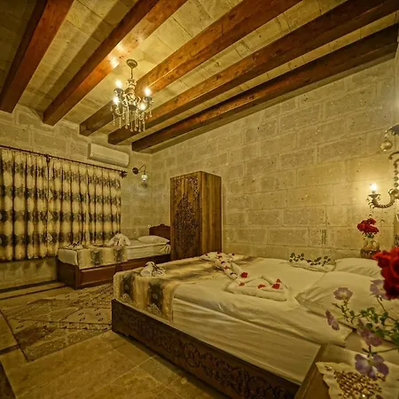 Готель Valley Cave House