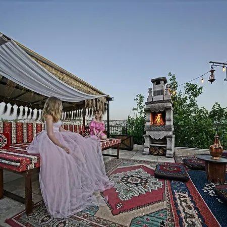 Готель Valley Cave House 2*
