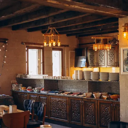Valley Cave House Готель
