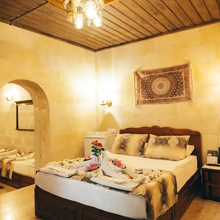 Готель Valley Cave House 2*