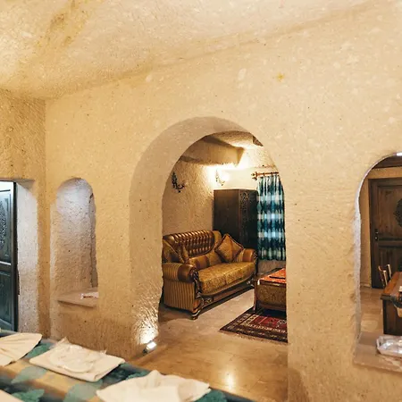 Готель Valley Cave House
