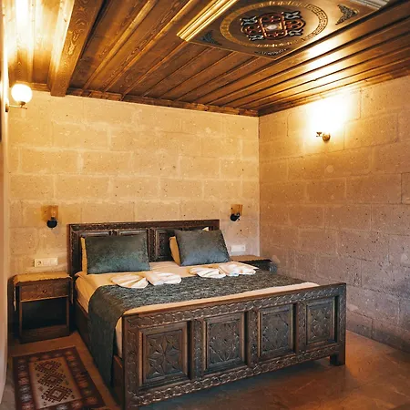 Valley Cave House Готель 2*