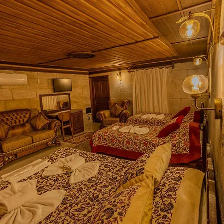 Готель Valley Cave House