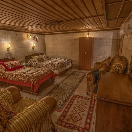 Valley Cave House Готель 2*