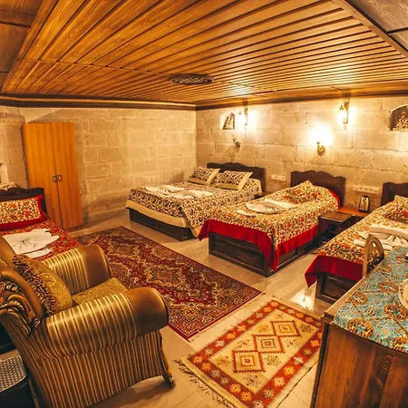 Valley Cave House Готель
