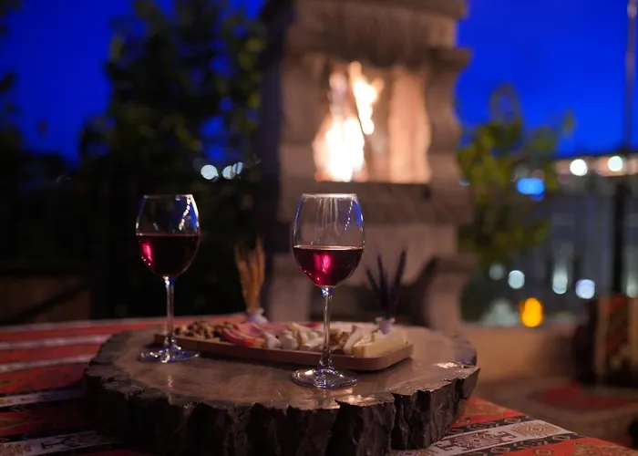 Valley Cave House Hotel