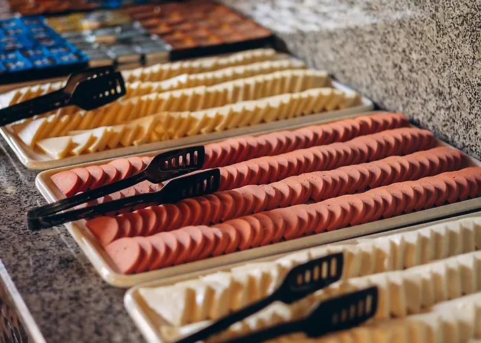 Valley Cave House Hotel