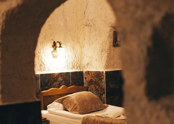 Valley Cave House Hotel 3*