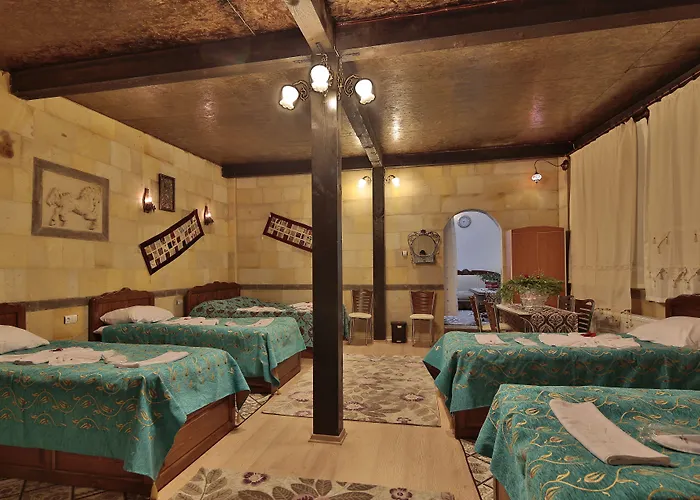 Valley Cave House 3*